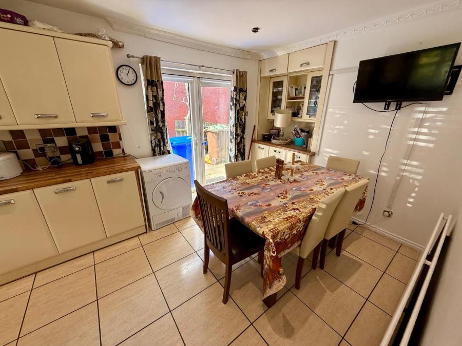 90 Strabane Old Road