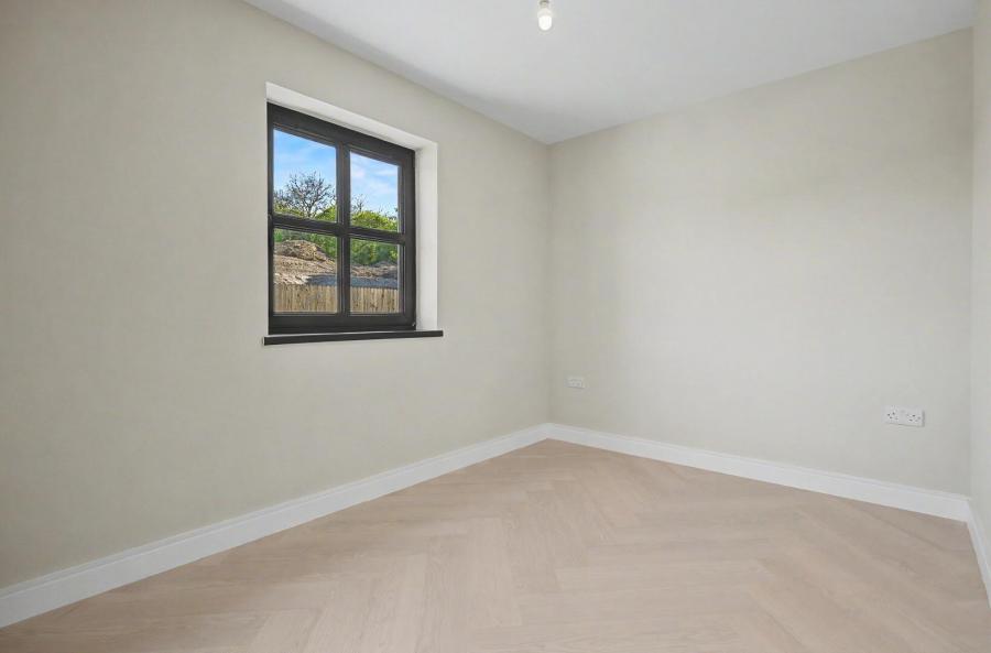 1, Tullyally Road, Waterside