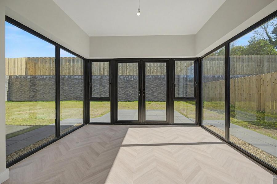 1, Tullyally Road, Waterside