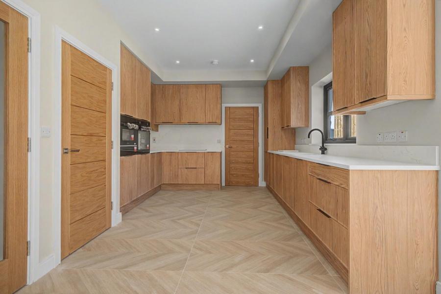 2, Tullyally Road, Waterside