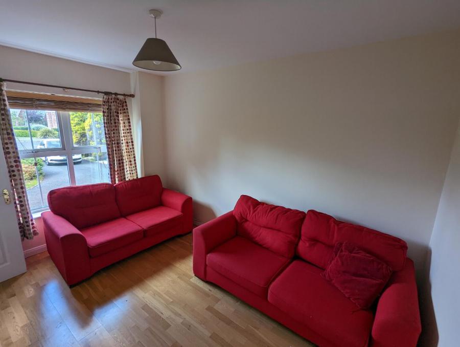 58 Waterfoot Park