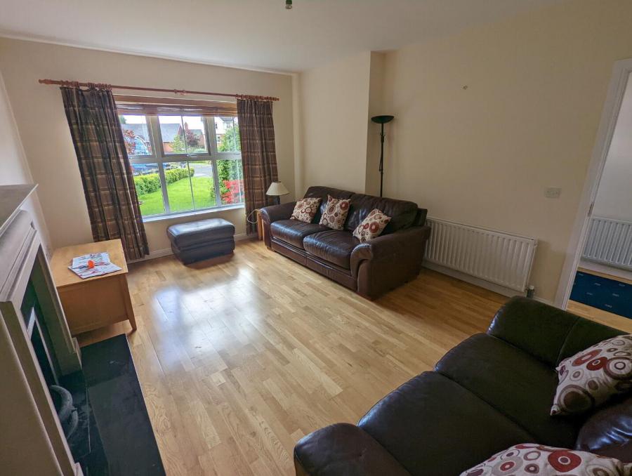 58 Waterfoot Park
