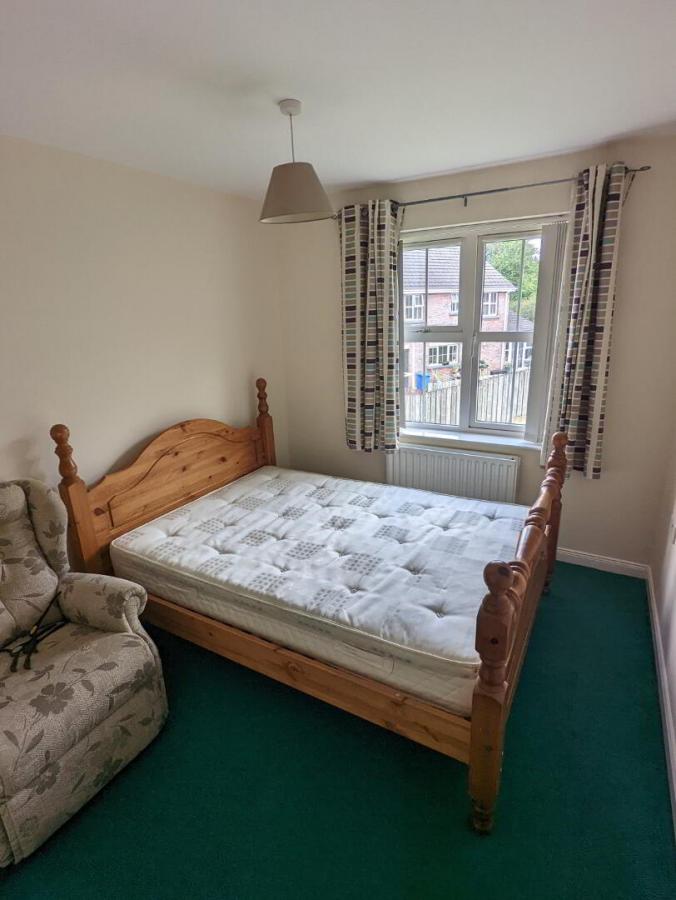 58 Waterfoot Park