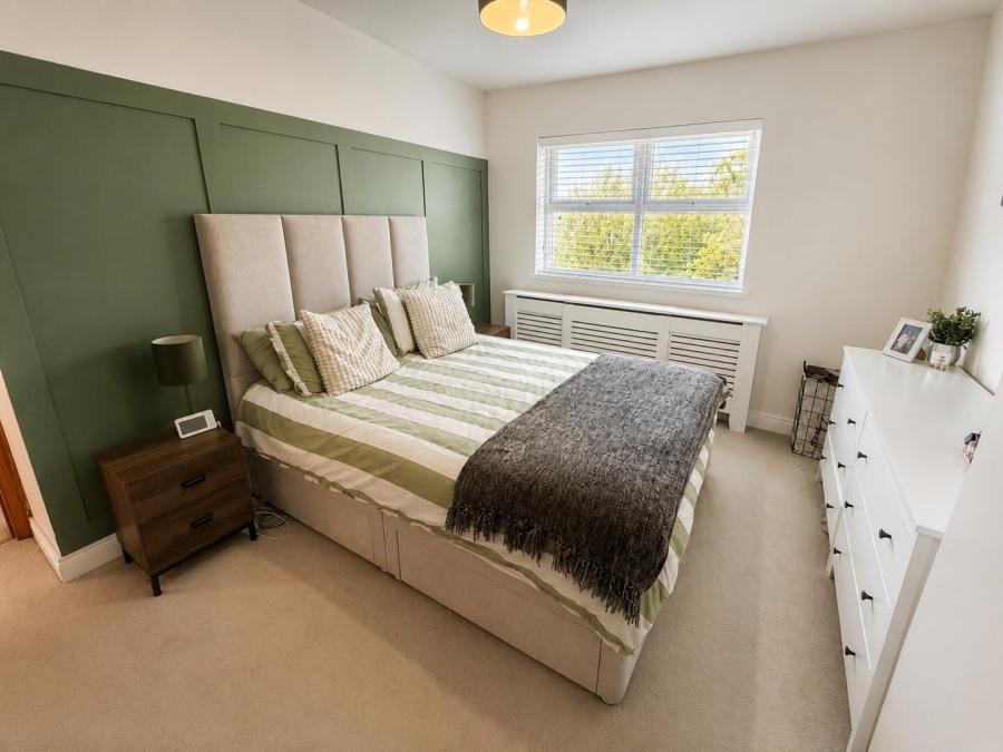 31 Dunnalong Manor
