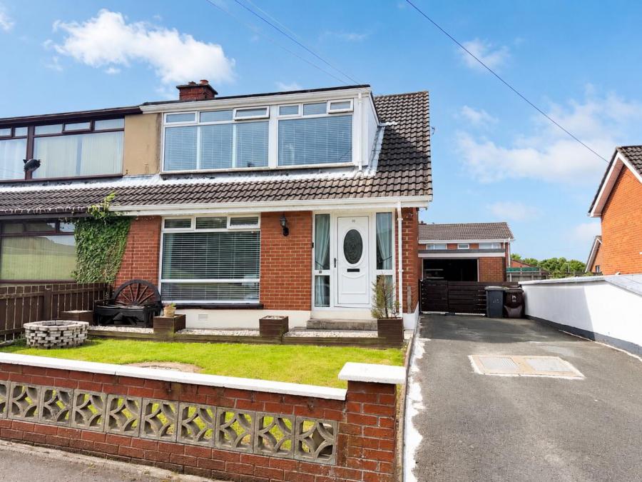 10 Erosmore Drive