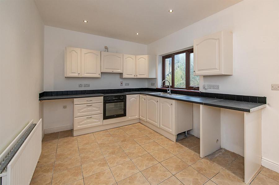 14a Kingsfield Avenue