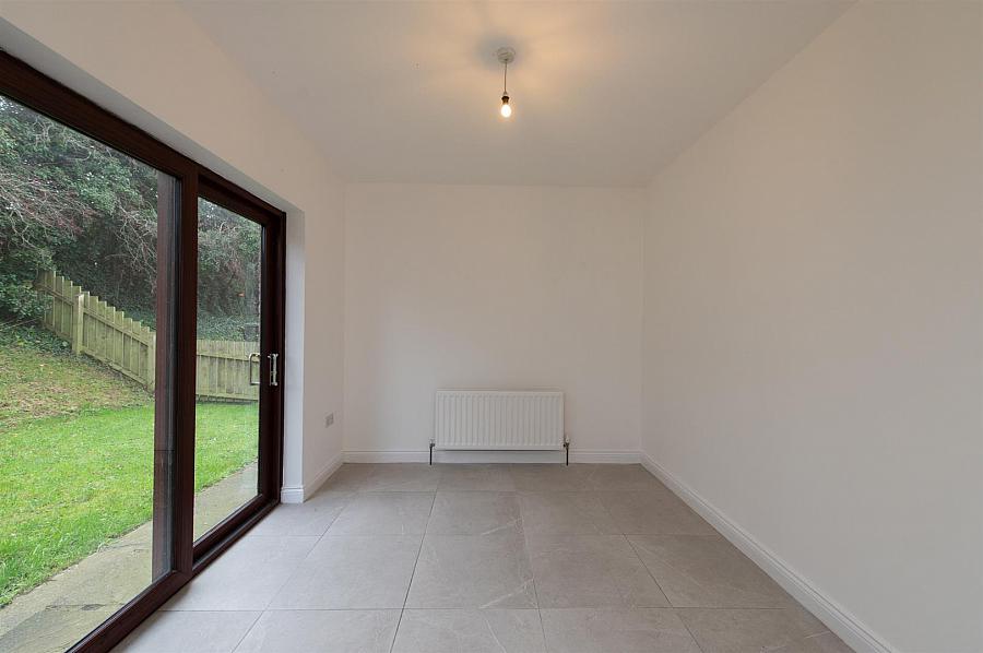 14a Kingsfield Avenue