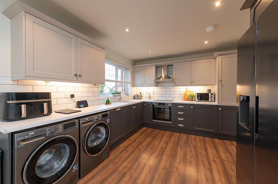 2 Ardfern Way