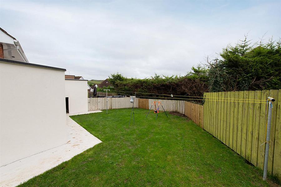 2 Ardfern Way