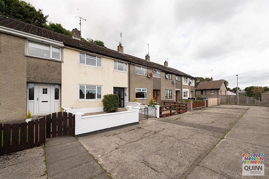 13 Woodland Crescent