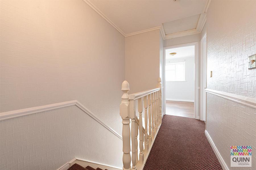 13 Woodland Crescent