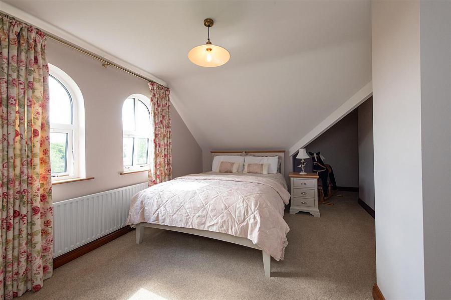 59 Manse Road
