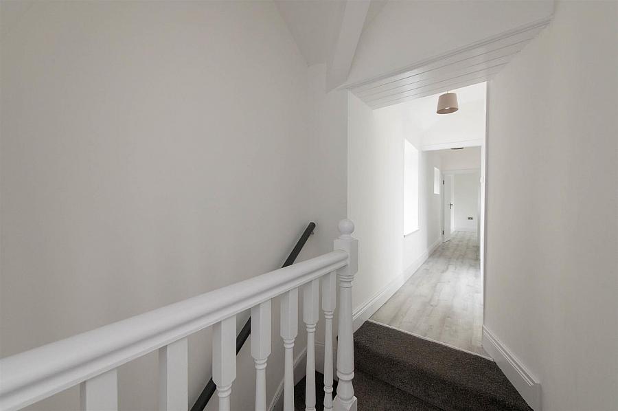 1B New Bridge Street