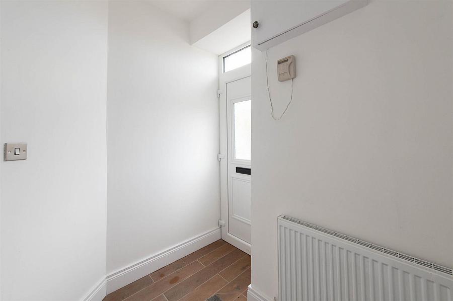 1B New Bridge Street