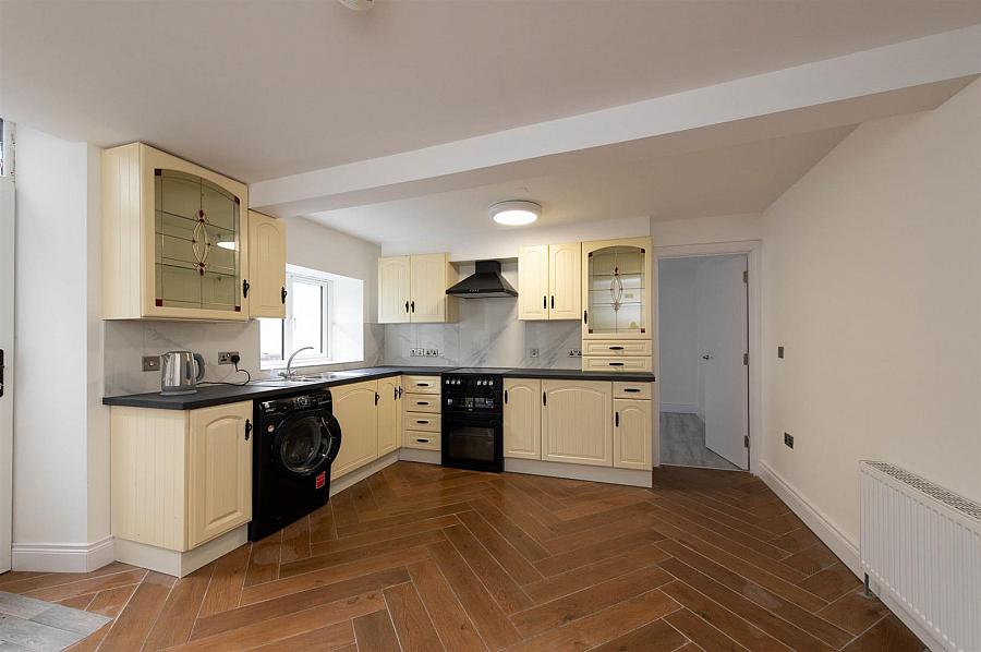 1B New Bridge Street