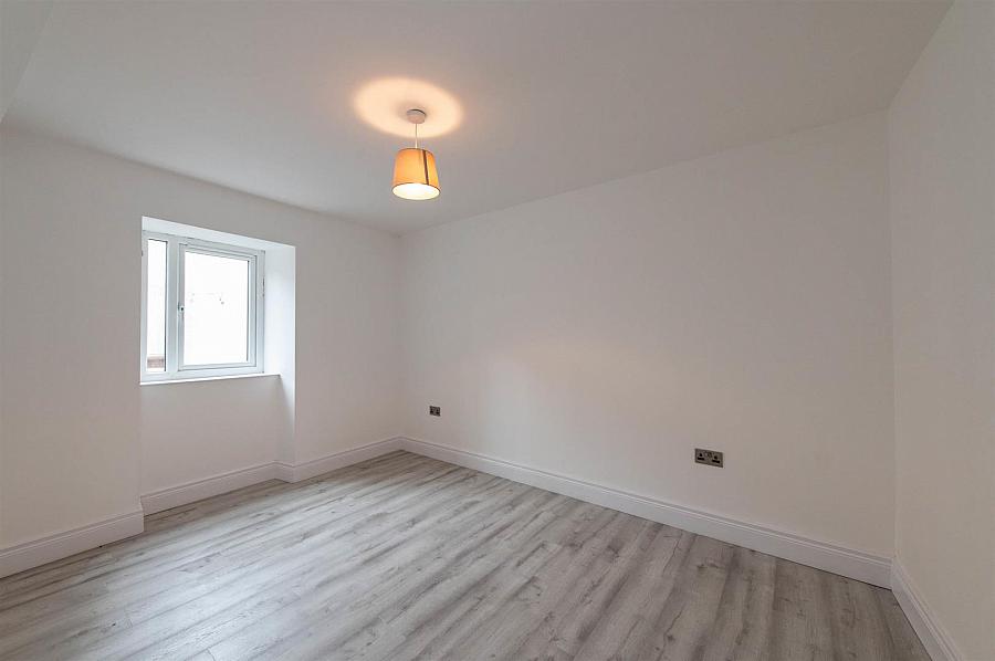 1B New Bridge Street