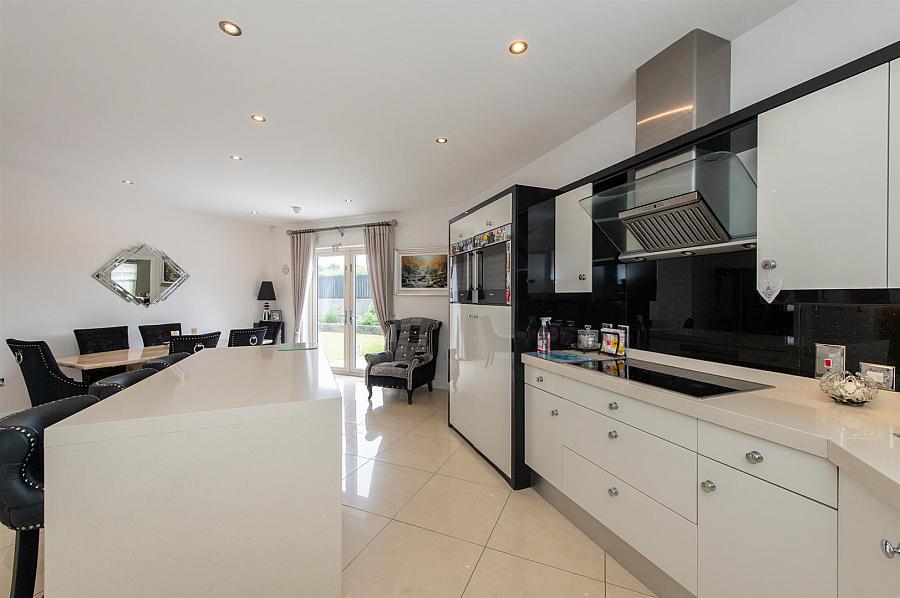 3b Claragh Road