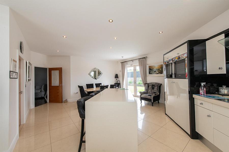 3b Claragh Road