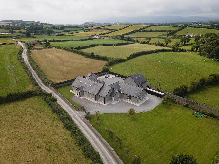 3b Claragh Road