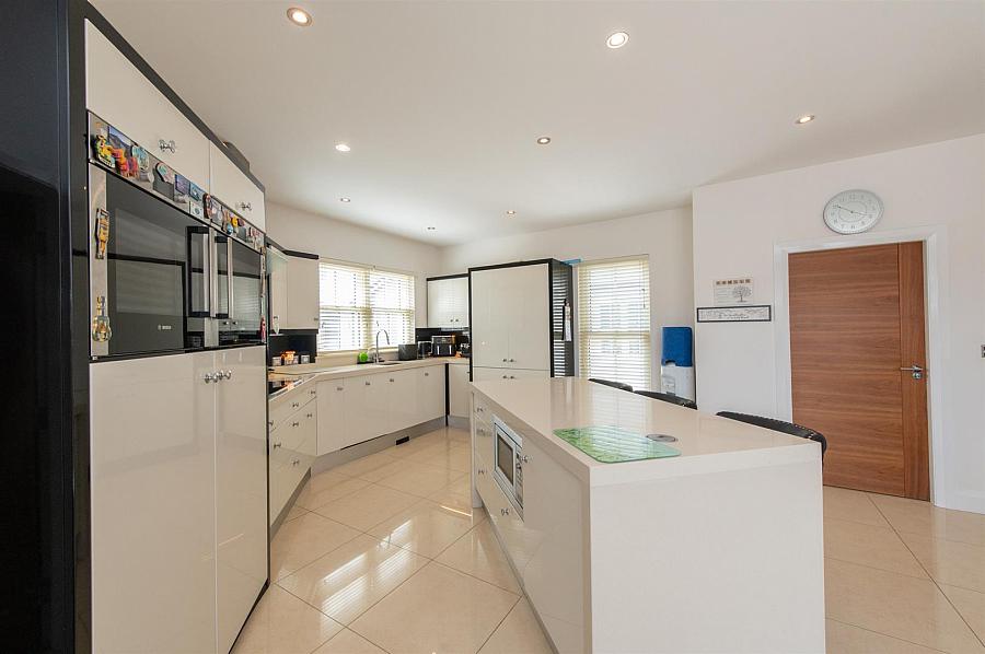 3b Claragh Road