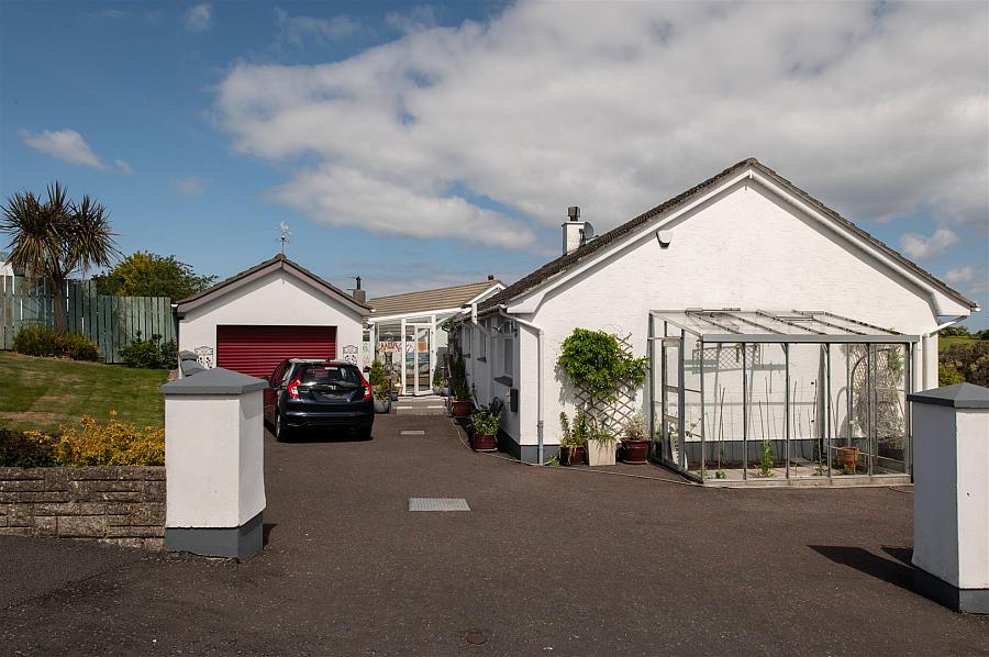 11 Inishbeg