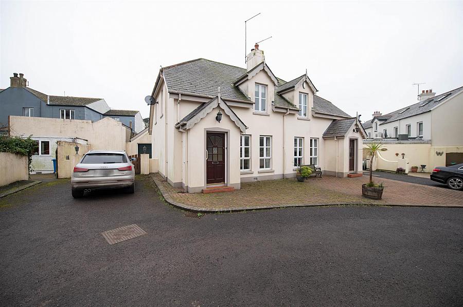 4 Cuan Mews