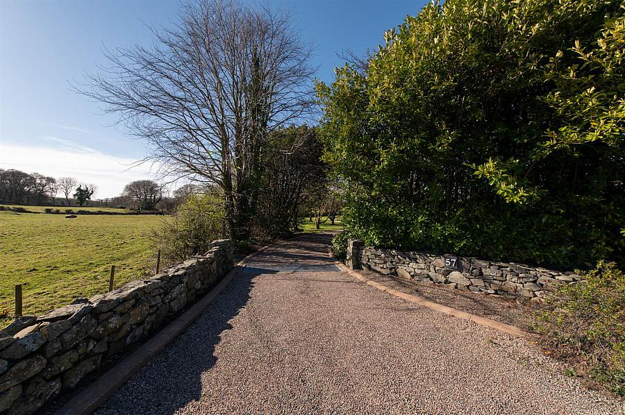 57 Cluntagh Road