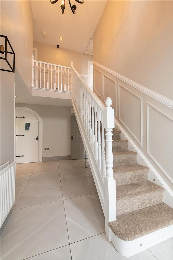 76 Commons Road