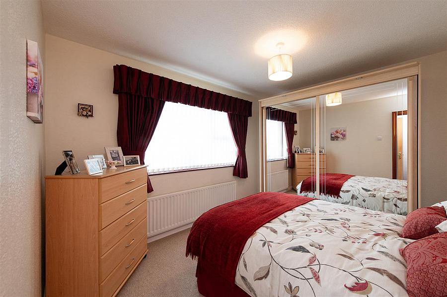 16 Knockchree Road
