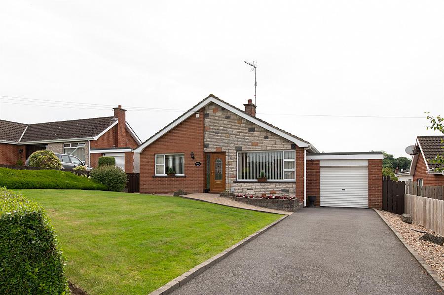 16 Knockchree Road