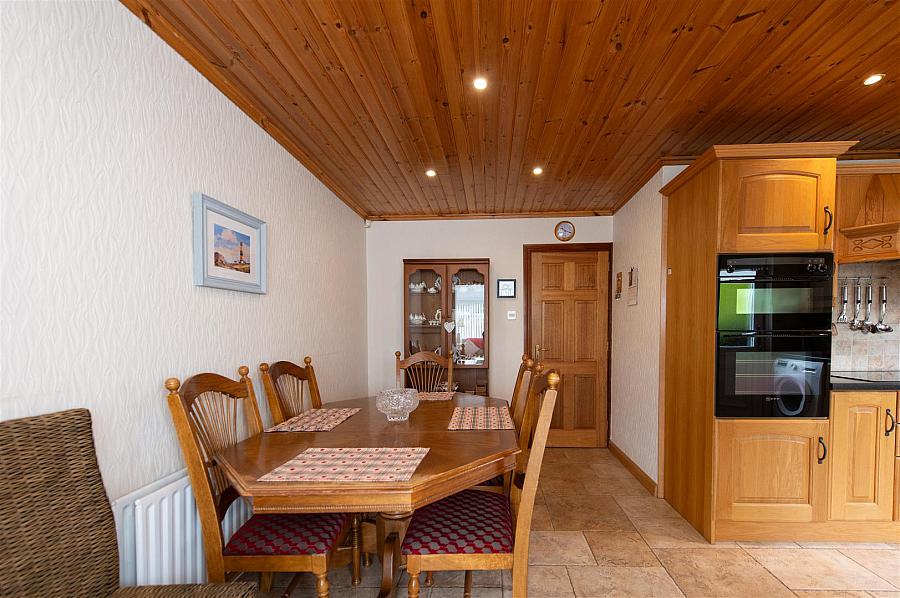16 Knockchree Road