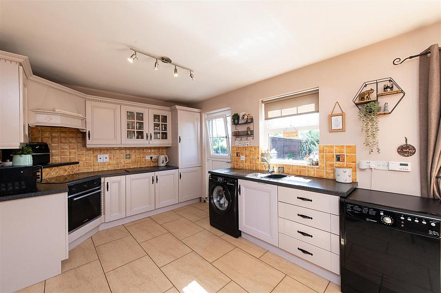 1 Ardfern Meadow