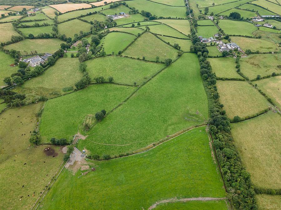150M SOUTH OF, 14 Annacloy Road