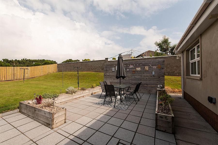 96a Commons Road