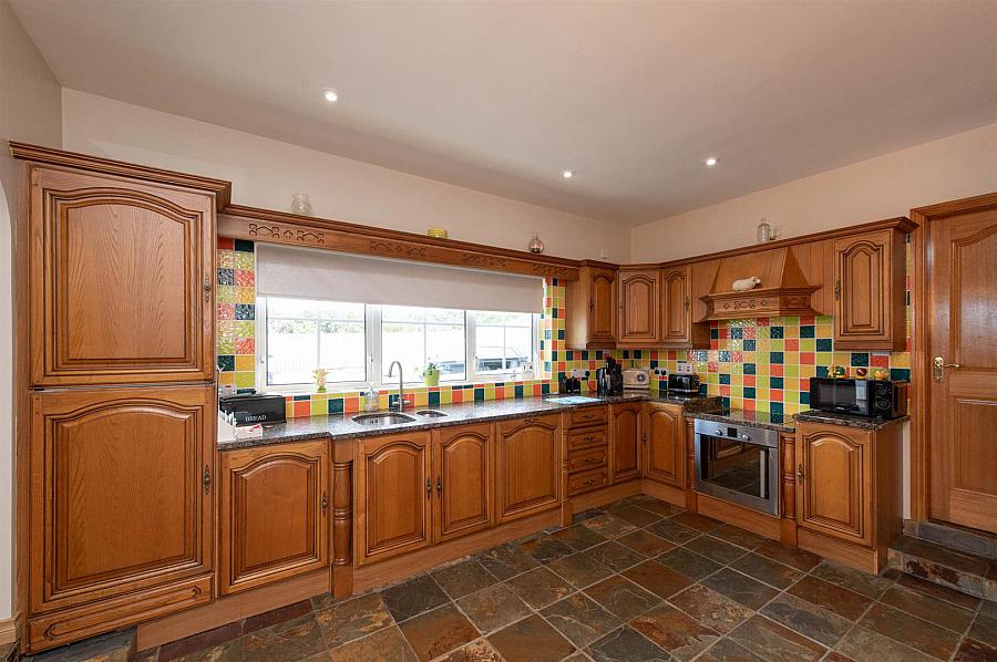 96a Commons Road