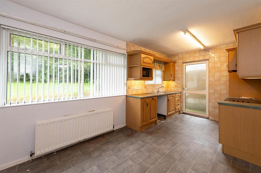 2 Movilla Road
