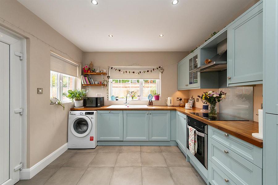 5 St. Dillons Avenue