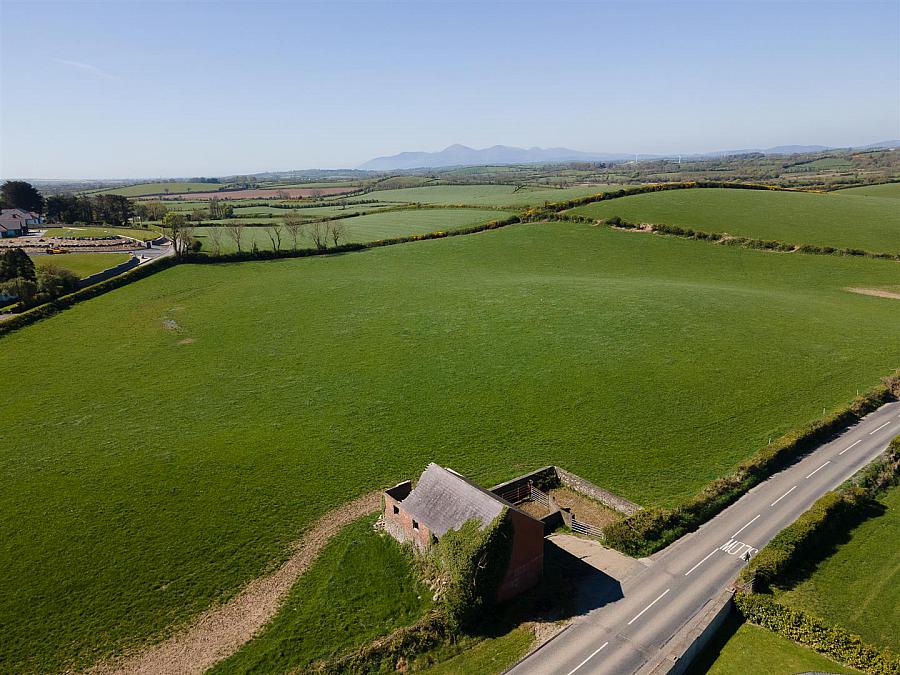 121 Ballyhornan Road