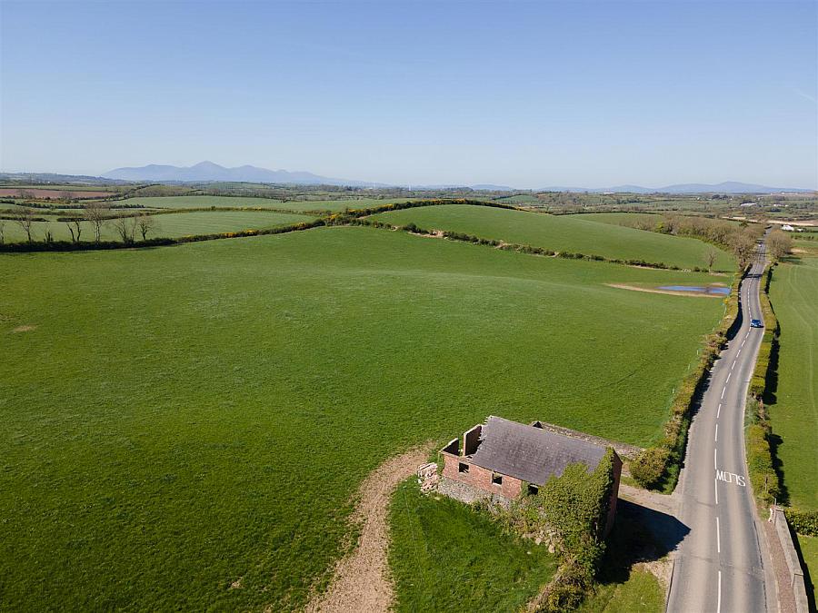 121 Ballyhornan Road