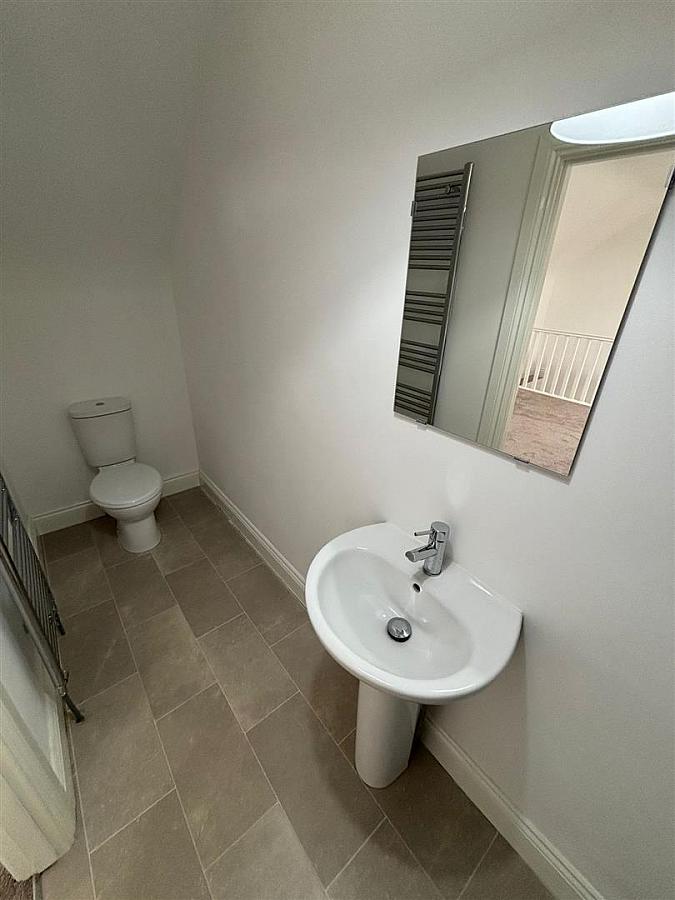 9D Catherine Street