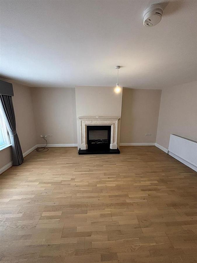 9D Catherine Street