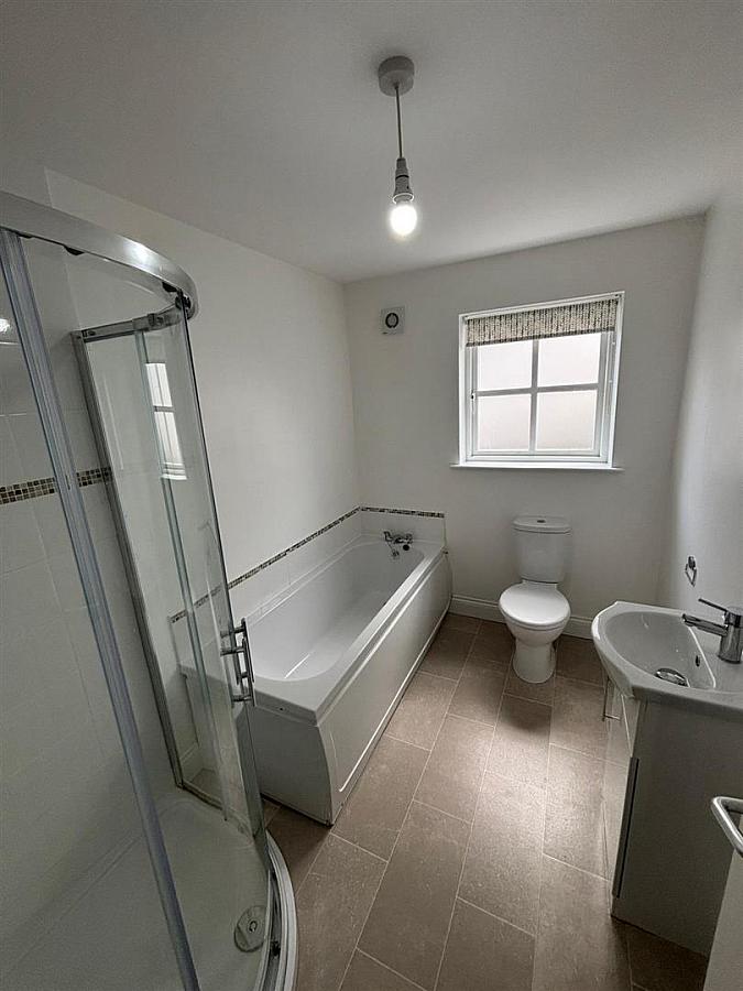 9D Catherine Street