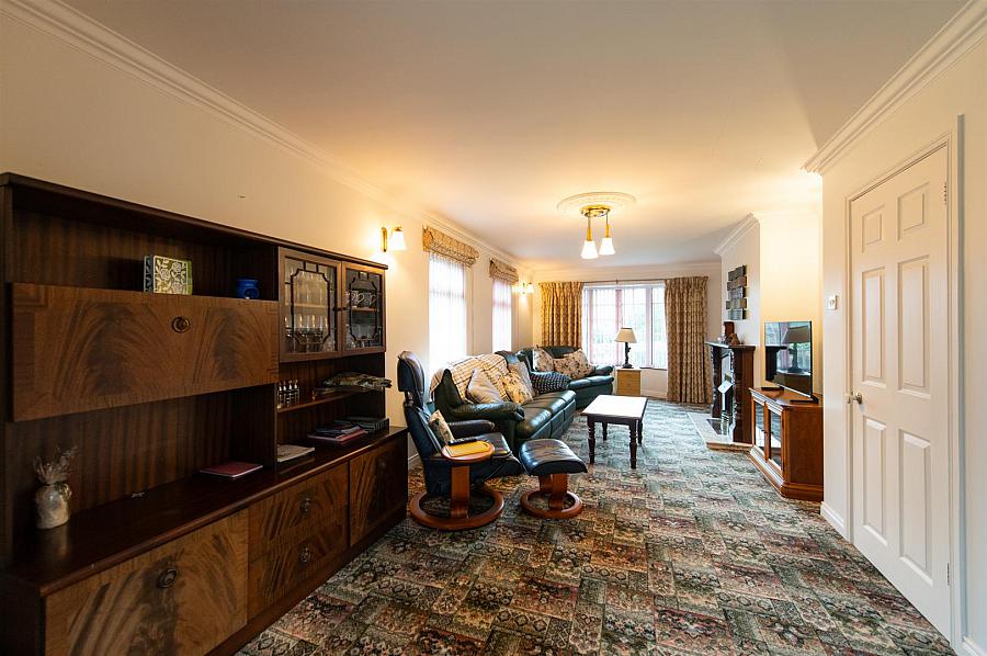5 Nutgrove Road