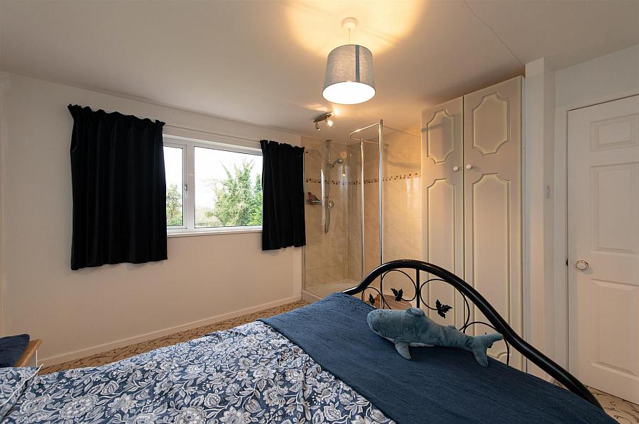 5 Nutgrove Road
