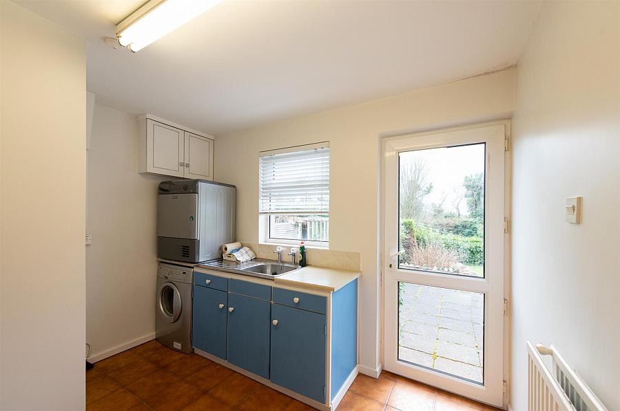 5 Nutgrove Road