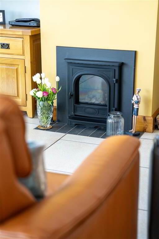 8B Andrews Shorefield