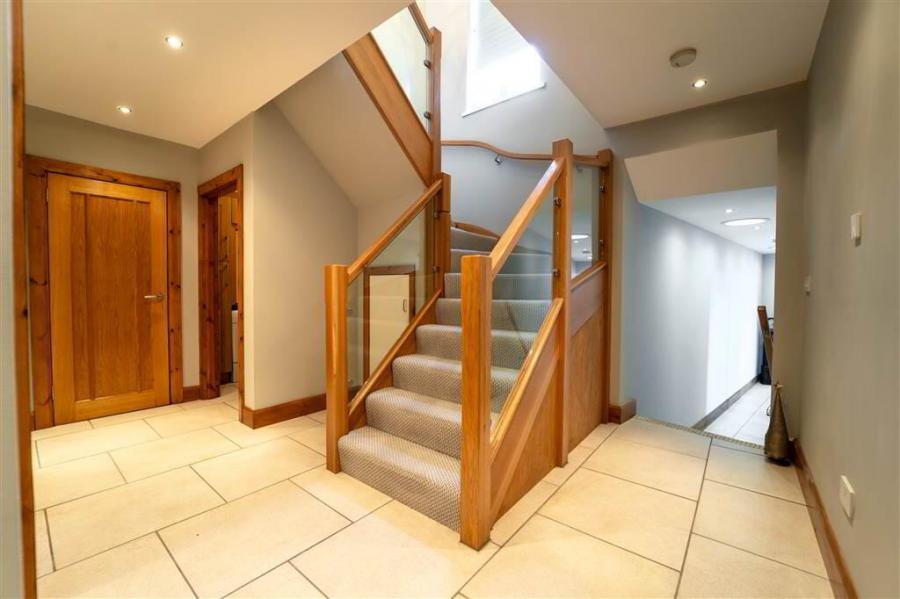 8B Andrews Shorefield