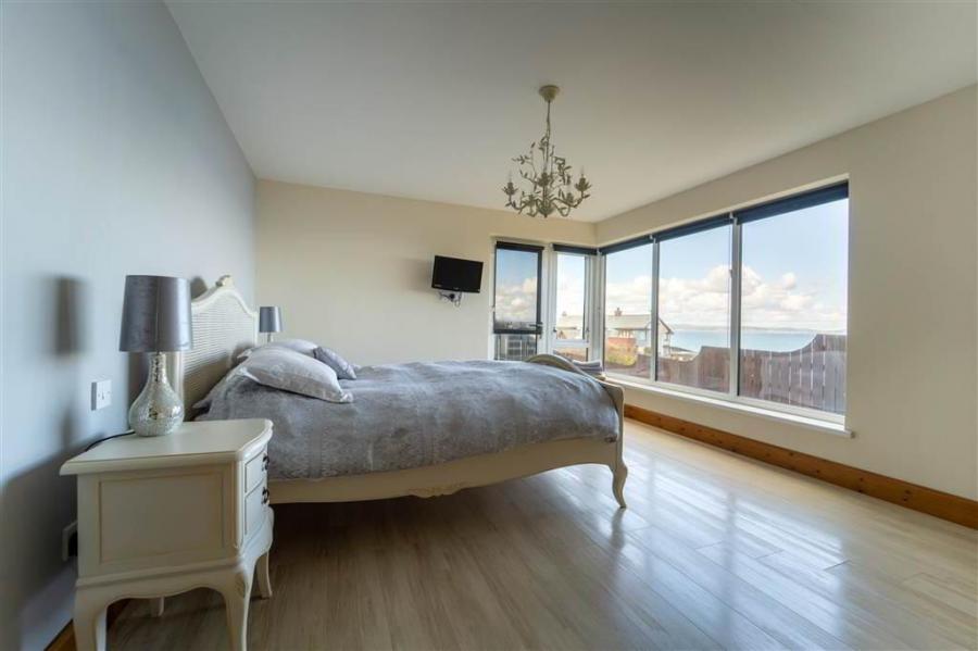 8B Andrews Shorefield