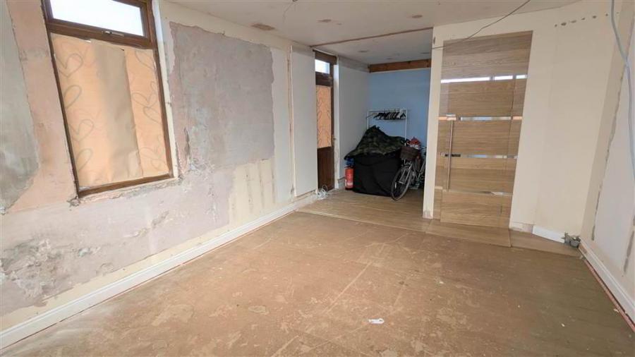 Holborn Avenue &, 52, 50A Victoria Road