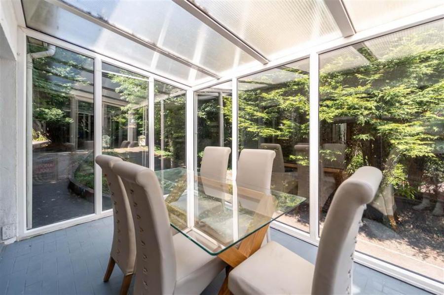 Glen Lane House, 3 Glen Road